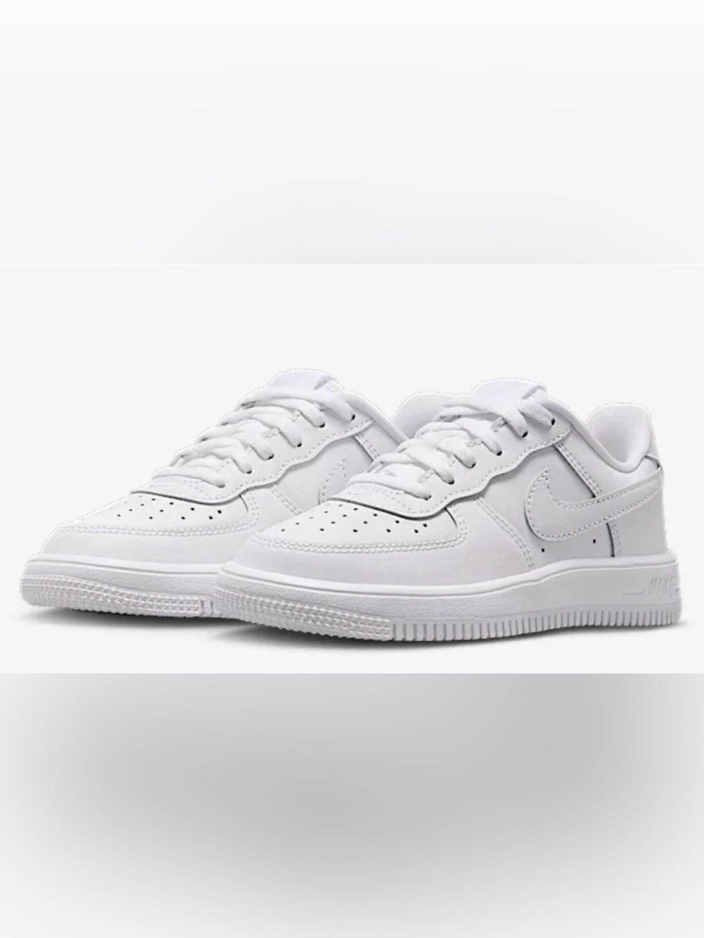 NIKE $95 Air Force 1 Low LE Youth 13.5C Triple White #112